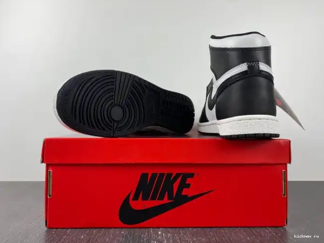 Rep BQ4422-001 85 Jordan (2023) Retro 1 Black White High 0501
